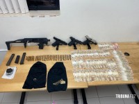 PF e PM apreendem armas, munições e drogas após monitoramento de travessia clandestina no Rio Paraná PF e PM apreendem armas, munições e drogas após monitoramento de travessia clandestina no Rio Paraná
