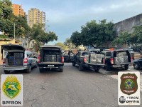 PF e PM apreendem carga de eletrônicos avaliada em cerca de R$ 8 milhões no Bairro Porto Meira em Foz do Iguaçu PF e PM apreendem carga de eletrônicos avaliada em cerca de R$ 8 milhões no Bairro Porto Meira em Foz do Iguaçu