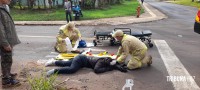 Siate socorre duas vítimas graves após colisão na Vila Yolanda Siate socorre duas vítimas graves após colisão na Vila Yolanda