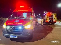 Motorista fica preso às ferragens após capotamento de veículo na Perimetral Leste Motorista fica preso às ferragens após capotamento de veículo na Perimetral Leste