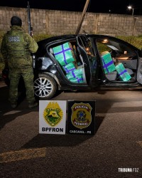 BPFRON e Polícia Federal apreendem 480 Kg de maconha e prendem homem por tráfico de drogas em Santa Tereza do Oeste BPFRON e Polícia Federal apreendem 480 Kg de maconha e prendem homem por tráfico de drogas em Santa Tereza do Oeste