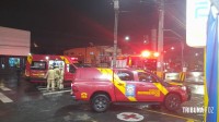 Motociclista colide na traseira de um veículo defronte a "Kuka" Motociclista colide na traseira de um veículo defronte a "Kuka"