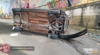 Acidente na BR-277 termina com carro dentro de túnel de acesso em São Miguel do Iguaçu Acidente na BR-277 termina com carro dentro de túnel de acesso em São Miguel do Iguaçu