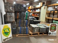BPFRON, Polícia Federal e COMAV apreendem mais de 770 quilos de maconha em Foz do Iguaçu BPFRON, Polícia Federal e COMAV apreendem mais de 770 quilos de maconha em Foz do Iguaçu
