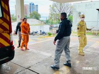 Detenta ateia fogo em colchões e três apenadas são socorridas pelo Siate na Penitenciária Feminina de Foz do Iguaçu Detenta ateia fogo em colchões e três apenadas são socorridas pelo Siate na Penitenciária Feminina de Foz do Iguaçu
