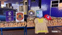 Dois presos após tentarem entrar no Brasil pela Ponte da Amizade com maconha escondida em fundo falso de caminhão Dois presos após tentarem entrar no Brasil pela Ponte da Amizade com maconha escondida em fundo falso de caminhão