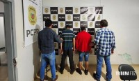 Polícia Civil prende três envolvidos em roubo e receptação em Marechal Cândido Rondon e recupera celular da vítima Polícia Civil prende três envolvidos em roubo e receptação em Marechal Cândido Rondon e recupera celular da vítima