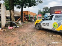 Homem é encontrado morto sobre carreta em posto de combustível em Foz do Iguaçu Homem é encontrado morto sobre carreta em posto de combustível em Foz do Iguaçu