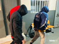 Policial civil da Delegacia de Homicídios frustra assalto e prende três assaltantes em Foz do Iguaçu Policial civil da Delegacia de Homicídios frustra assalto e prende três assaltantes em Foz do Iguaçu