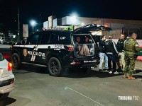 Policial civil da Delegacia de Homicídios frustra assalto e prende três assaltantes em Foz do Iguaçu Policial civil da Delegacia de Homicídios frustra assalto e prende três assaltantes em Foz do Iguaçu