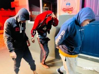 Policial civil da Delegacia de Homicídios frustra assalto e prende três assaltantes em Foz do Iguaçu Policial civil da Delegacia de Homicídios frustra assalto e prende três assaltantes em Foz do Iguaçu