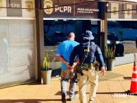 Homem com Mandado de Prisão por ameaça e organização criminosa é preso em ação conjunta da PRF e Polícia Militar Homem com Mandado de Prisão por ameaça e organização criminosa é preso em ação conjunta da PRF e Polícia Militar