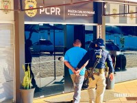 Homem com Mandado de Prisão por ameaça e organização criminosa é preso em ação conjunta da PRF e Polícia Militar Homem com Mandado de Prisão por ameaça e organização criminosa é preso em ação conjunta da PRF e Polícia Militar