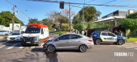 Veículo capota após colisão na Av. General Meira em Foz do Iguaçu Veículo capota após colisão na Av. General Meira em Foz do Iguaçu