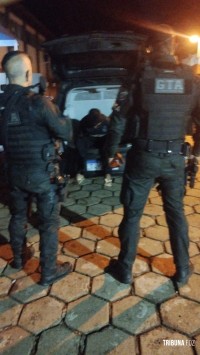 GTA da Guarda Municipal prende traficante que vendia cocaína no Jardim Jupira GTA da Guarda Municipal prende traficante que vendia cocaína no Jardim Jupira