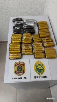 Ação integrada resulta na apreensão de 1.130 Kg de drogas e na prisão de quatro pessoas em Santa Tereza do Oeste Ação integrada resulta na apreensão de 1.130 Kg de drogas e na prisão de quatro pessoas em Santa Tereza do Oeste