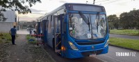Quatro passageiros ficam feridos após queda dentro de ônibus do transporte coletivo no Jardim Patriarca em Foz do Iguaçu Quatro passageiros ficam feridos após queda dentro de ônibus do transporte coletivo no Jardim Patriarca em Foz do Iguaçu
