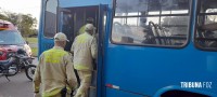 Quatro passageiros ficam feridos após queda dentro de ônibus do transporte coletivo no Jardim Patriarca em Foz do Iguaçu Quatro passageiros ficam feridos após queda dentro de ônibus do transporte coletivo no Jardim Patriarca em Foz do Iguaçu
