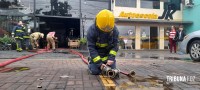 Bombeiros são mobilizados após incêndio na cozinha de estabelecimento tipo Fast Casual na Av. Morenitas Bombeiros são mobilizados após incêndio na cozinha de estabelecimento tipo Fast Casual na Av. Morenitas