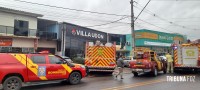 Bombeiros são mobilizados após incêndio na cozinha de estabelecimento tipo Fast Casual na Av. Morenitas Bombeiros são mobilizados após incêndio na cozinha de estabelecimento tipo Fast Casual na Av. Morenitas