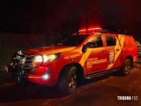 Veículo colide com arvore e deixa seis feridos e dois mortos na Av. Felipe Wandscheer Veículo colide com arvore e deixa seis feridos e dois mortos na Av. Felipe Wandscheer