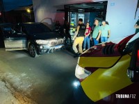 Homem é baleado dentro de BMW blindada na Vila Miranda e é socorrido em estado gravíssimo Homem é baleado dentro de BMW blindada na Vila Miranda e é socorrido em estado gravíssimo