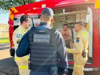 Homem é agredido após, segundo relato, tentar atropelar motociclista Homem é agredido após, segundo relato, tentar atropelar motociclista
