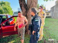 Homem é agredido após, segundo relato, tentar atropelar motociclista Homem é agredido após, segundo relato, tentar atropelar motociclista