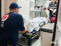 Dois irmãos são baleados no Jardim Jupira e um deles é suspeito de crime contra mulher e acaba morrendo dentro da ambulância Dois irmãos são baleados no Jardim Jupira e um deles é suspeito de crime contra mulher e acaba morrendo dentro da ambulância
