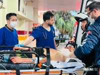Dois irmãos são baleados no Jardim Jupira e um deles é suspeito de crime contra mulher e acaba morrendo dentro da ambulância Dois irmãos são baleados no Jardim Jupira e um deles é suspeito de crime contra mulher e acaba morrendo dentro da ambulância