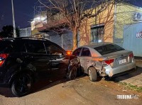 Motorista embriagado bate em carro estacionado e perde sua caminhonete em Ciudad Del Este Motorista embriagado bate em carro estacionado e perde sua caminhonete em Ciudad Del Este