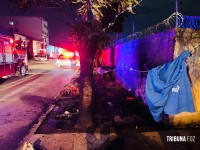 Morador de rua é queimado vivo após atearem fogo em seu barraco Morador de rua é queimado vivo após atearem fogo em seu barraco