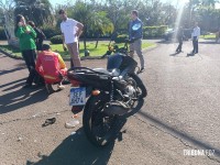 Motociclista é socorrida pelo Siate após colisão defronte ao Hotel Mabu Motociclista é socorrida pelo Siate após colisão defronte ao Hotel Mabu