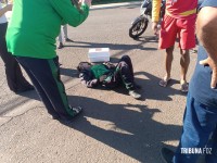 Motociclista é socorrida pelo Siate após colisão defronte ao Hotel Mabu Motociclista é socorrida pelo Siate após colisão defronte ao Hotel Mabu
