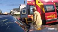 Motociclista é socorrida pelo Siate após colisão defronte ao Hotel Mabu Motociclista é socorrida pelo Siate após colisão defronte ao Hotel Mabu