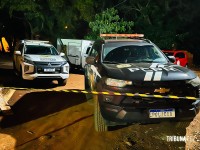 Homem é executado a tiros no Gleba Guarani e suspeitos são presos minutos após o crime em Foz do Iguaçu Homem é executado a tiros no Gleba Guarani e suspeitos são presos minutos após o crime em Foz do Iguaçu