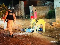 Homem é executado a tiros no Gleba Guarani e suspeitos são presos minutos após o crime em Foz do Iguaçu Homem é executado a tiros no Gleba Guarani e suspeitos são presos minutos após o crime em Foz do Iguaçu