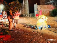 Homem é executado a tiros no Gleba Guarani e suspeitos são presos minutos após o crime em Foz do Iguaçu Homem é executado a tiros no Gleba Guarani e suspeitos são presos minutos após o crime em Foz do Iguaçu