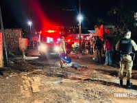 Homem é executado a tiros no Gleba Guarani e suspeitos são presos minutos após o crime em Foz do Iguaçu Homem é executado a tiros no Gleba Guarani e suspeitos são presos minutos após o crime em Foz do Iguaçu