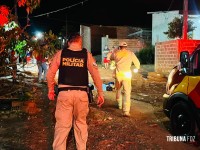 Homem é executado a tiros no Gleba Guarani e suspeitos são presos minutos após o crime em Foz do Iguaçu Homem é executado a tiros no Gleba Guarani e suspeitos são presos minutos após o crime em Foz do Iguaçu