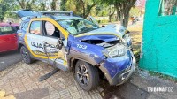 Viatura da Guarda Municipal provoca acidente de trânsito durante perseguição a moto no centro de Foz do Iguaçu Viatura da Guarda Municipal provoca acidente de trânsito durante perseguição a moto no centro de Foz do Iguaçu
