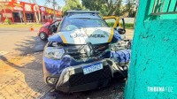 Viatura da Guarda Municipal provoca acidente de trânsito durante perseguição a moto no centro de Foz do Iguaçu Viatura da Guarda Municipal provoca acidente de trânsito durante perseguição a moto no centro de Foz do Iguaçu