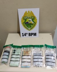 PM prende homem por tráfico de drogas no bairro Ipê na cidade de Medianeira PM prende homem por tráfico de drogas no bairro Ipê na cidade de Medianeira
