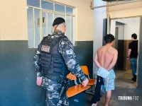 Militares do CHOQUE prende homem com grande quantidade de cocaína na Favela da Sadia Militares do CHOQUE prende homem com grande quantidade de cocaína na Favela da Sadia