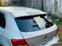 Assaltantes roubam carga de iphones, fogem e abandonam veículo em Foz do Iguaçu Assaltantes roubam carga de iphones, fogem e abandonam veículo em Foz do Iguaçu