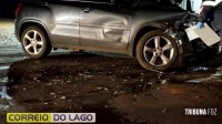 Forte colisão entre dois veículos deixa homem ferido na PR-495 em Santa Helena Forte colisão entre dois veículos deixa homem ferido na PR-495 em Santa Helena