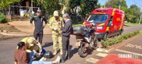 Passageira de moto é socorrida pelo Siate após queda na Av. General Meira Passageira de moto é socorrida pelo Siate após queda na Av. General Meira