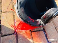 Motociclista de 23 anos é arremessado contra muro após colisão e fica em estado gravíssimo Motociclista de 23 anos é arremessado contra muro após colisão e fica em estado gravíssimo