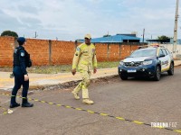 Homem de 42 anos é executado a tiros no Jardim Dourado em Foz do Iguaçu Homem de 42 anos é executado a tiros no Jardim Dourado em Foz do Iguaçu