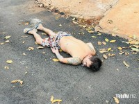 Homem de 42 anos é executado a tiros no Jardim Dourado em Foz do Iguaçu Homem de 42 anos é executado a tiros no Jardim Dourado em Foz do Iguaçu